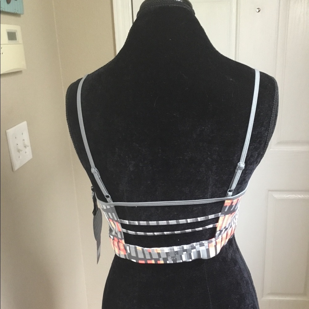 NWT Steve Madden sports bra great design - Picture 3 of 5